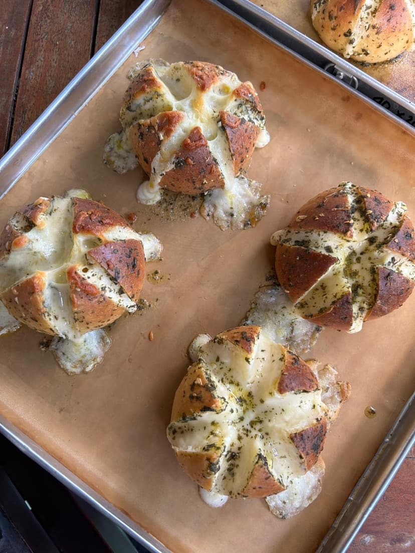 Mozzarella Cheese Garlic Bread